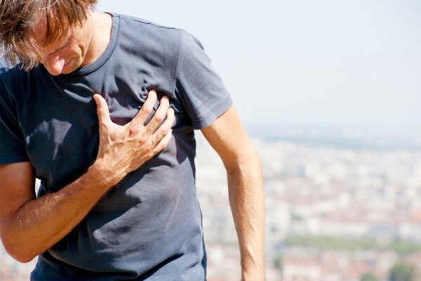 Don't dismiss the early signs of heart attack.